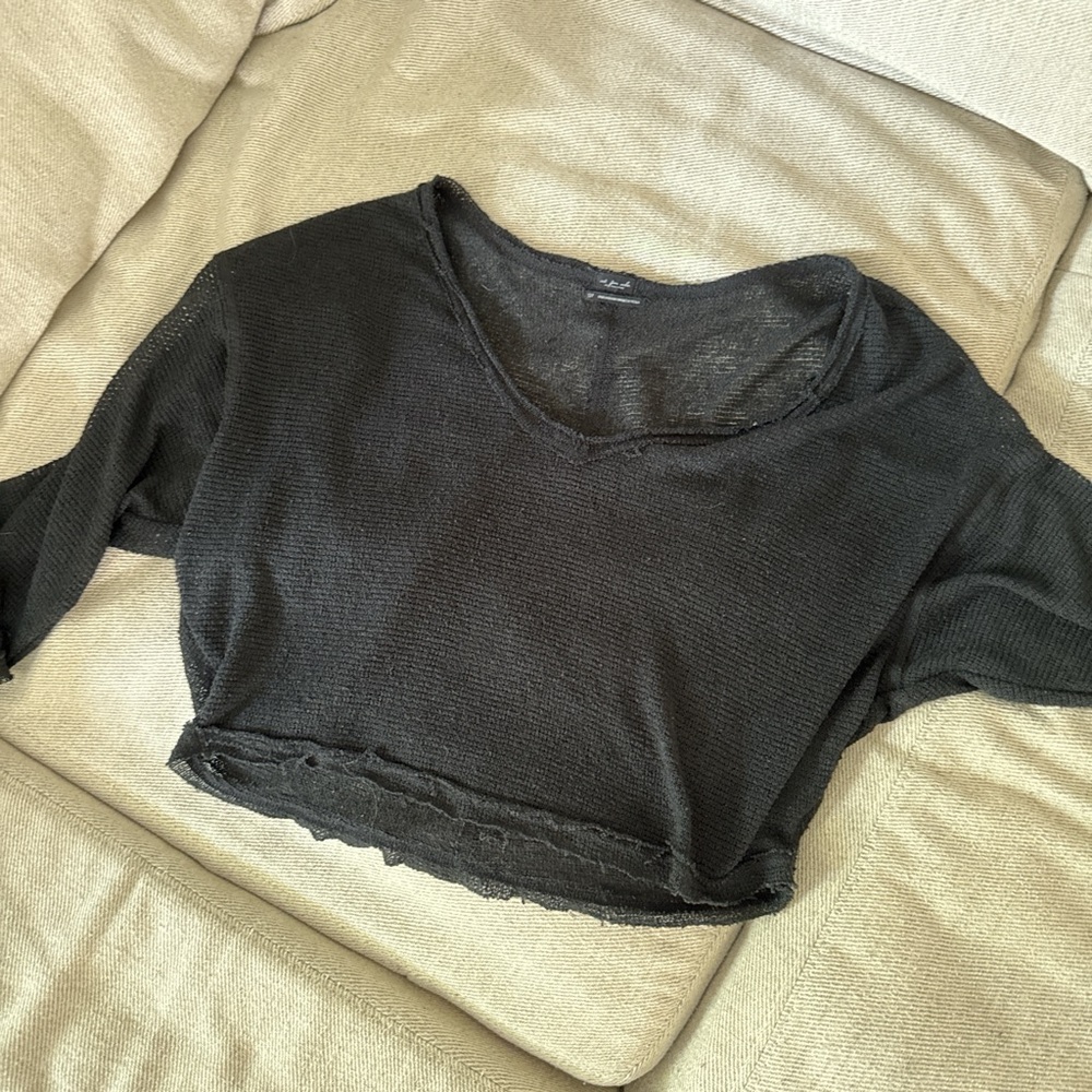 Black V-Neck Cropped Top